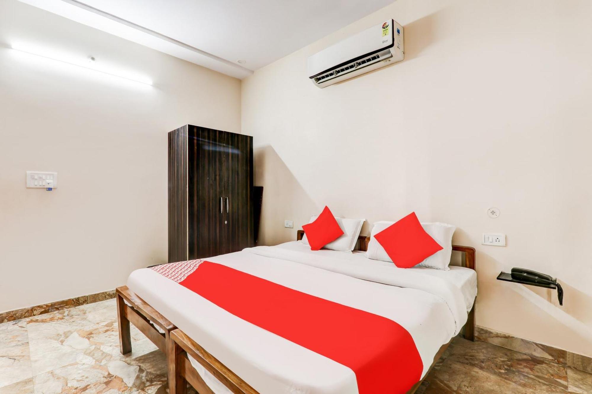Oyo Flagship Raghuvar Palace Hotell Lucknow Eksteriør bilde