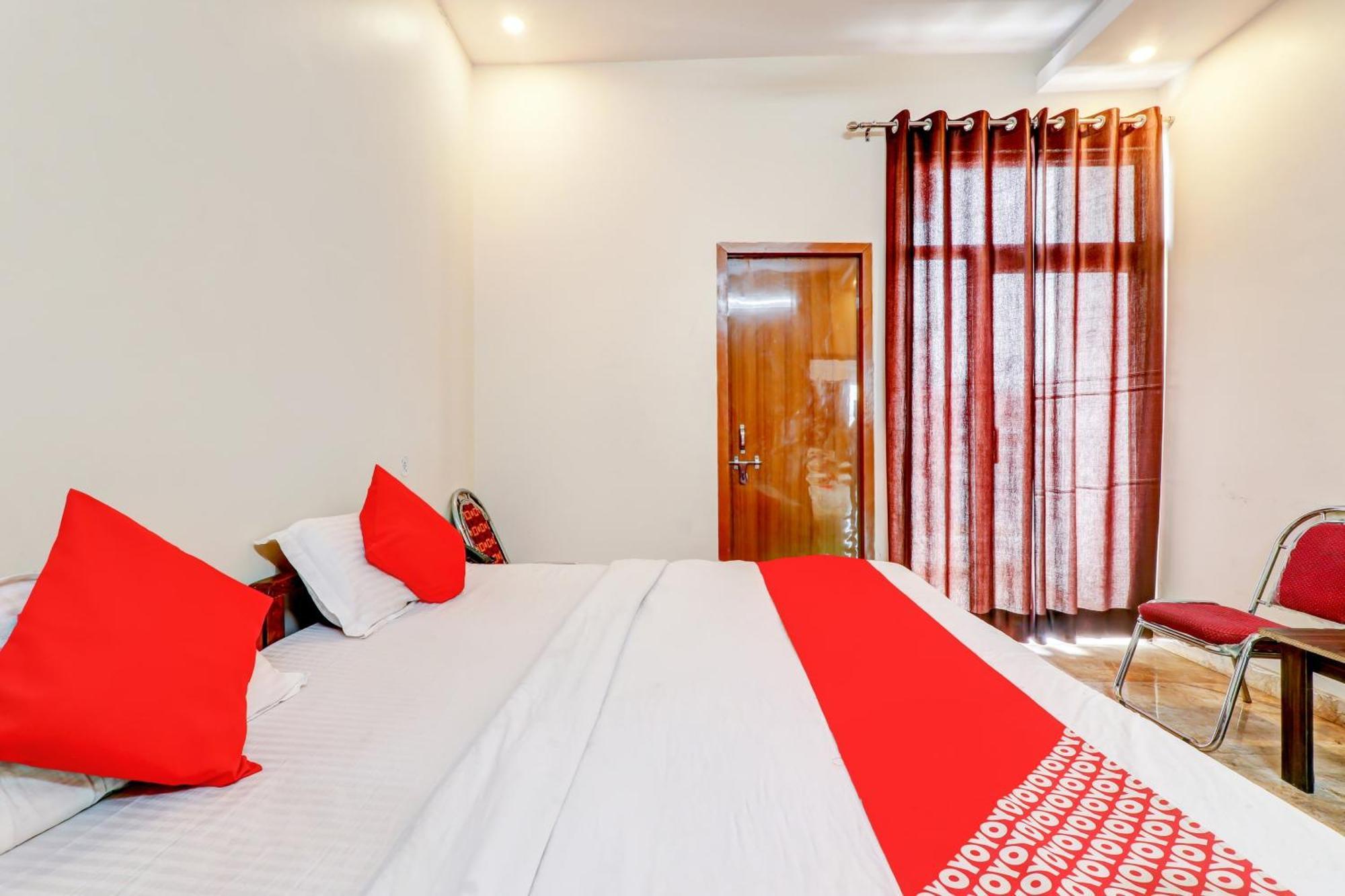Oyo Flagship Raghuvar Palace Hotell Lucknow Eksteriør bilde