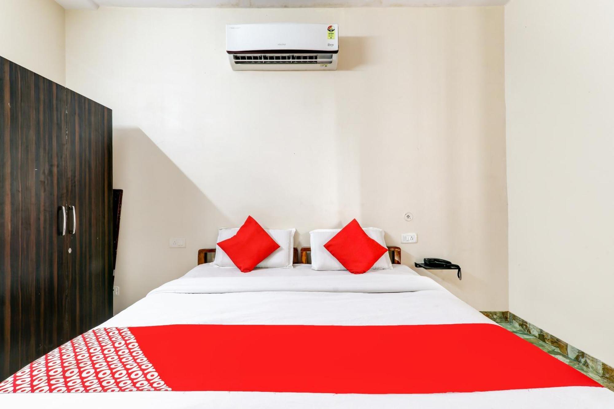 Oyo Flagship Raghuvar Palace Hotell Lucknow Eksteriør bilde