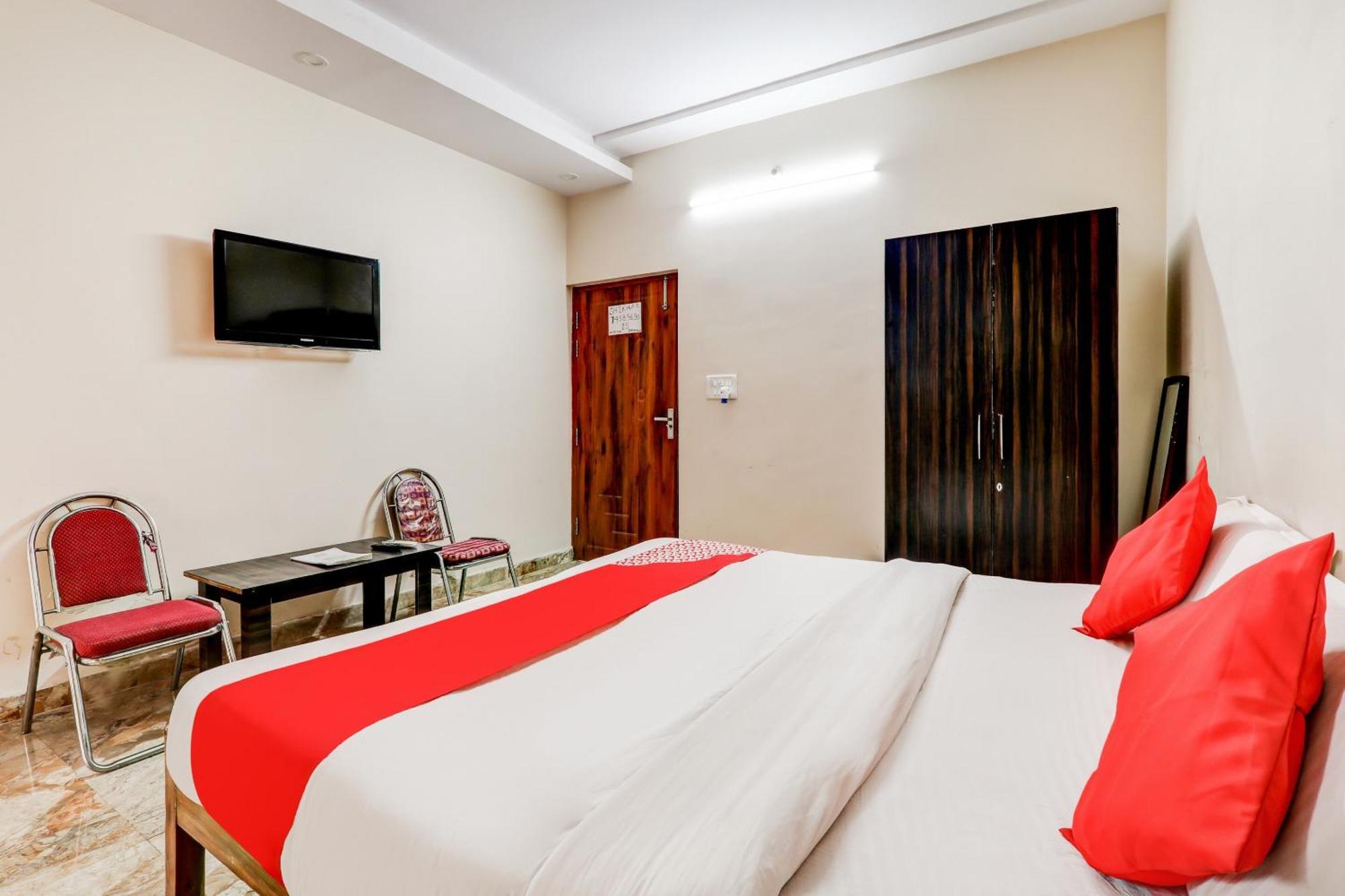 Oyo Flagship Raghuvar Palace Hotell Lucknow Eksteriør bilde
