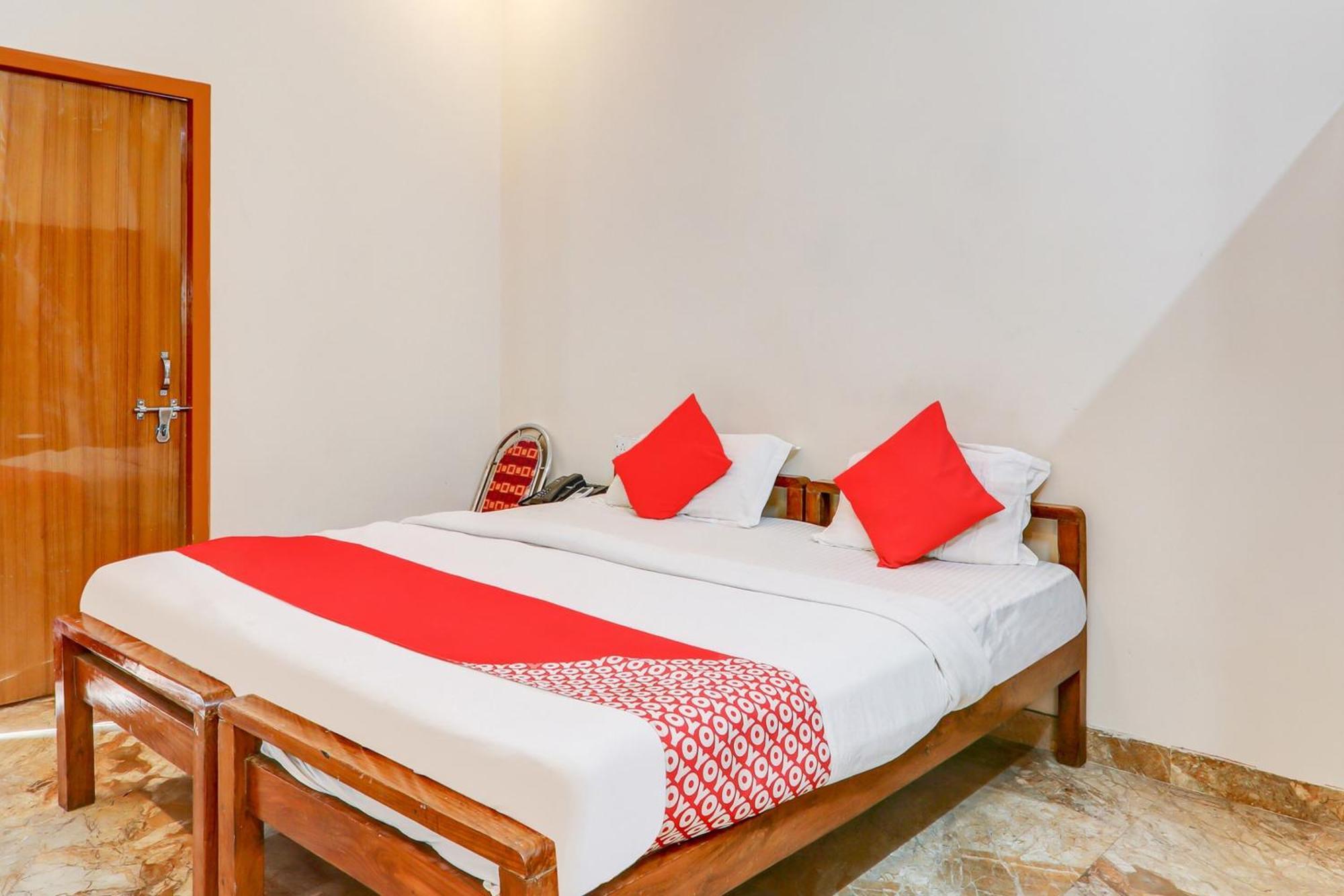 Oyo Flagship Raghuvar Palace Hotell Lucknow Eksteriør bilde