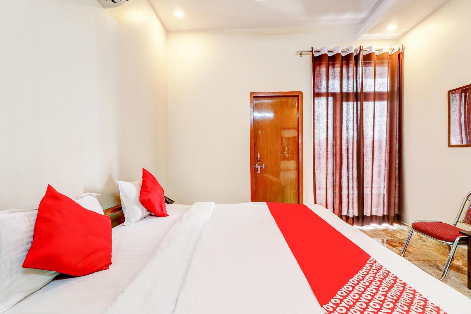 Oyo Flagship Raghuvar Palace Hotell Lucknow Eksteriør bilde